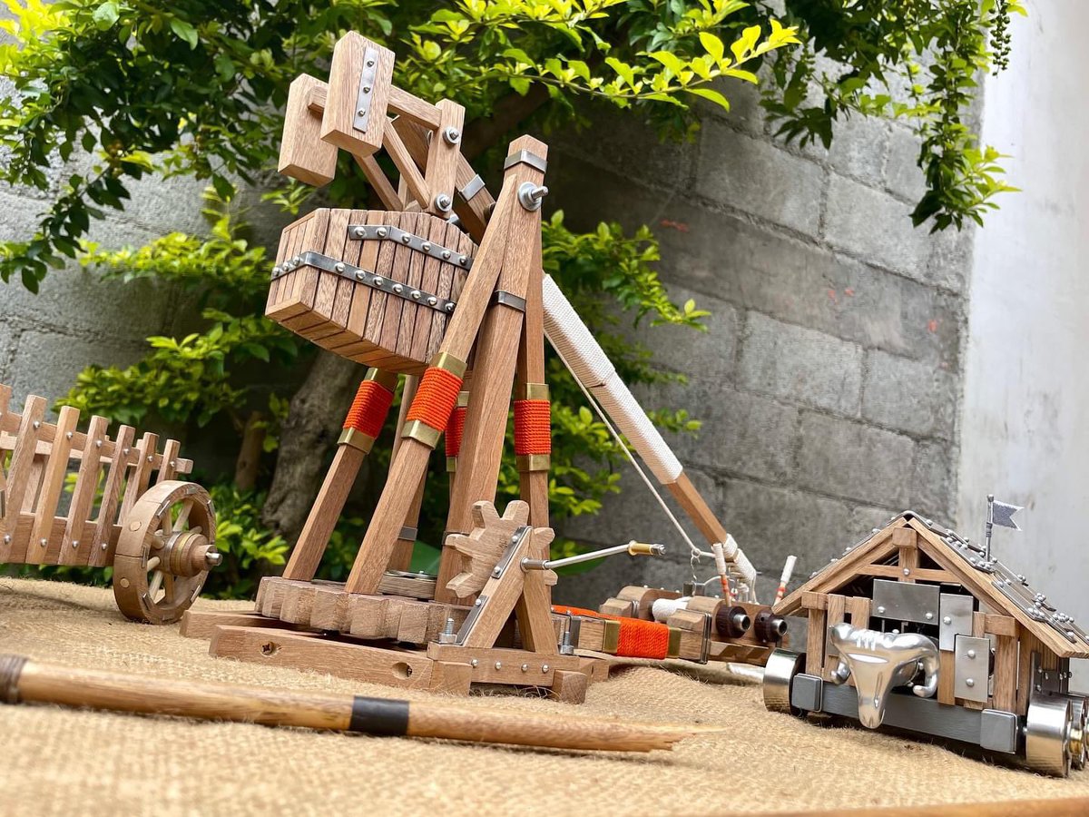 ageofmanolink's tweet photo. Piezas listas
Estás de van a Alemania 🇩🇪 :)
•Lanzapiedras Desarmable + Carreta de Transporte
•Ariete de Asedio
Piezas hechas a mano
Escala 1/25
@ageofmanolink
#ageofmanolink #trebuchet #siegeram #ram #medieval https://t.co/T26soBs0aJ