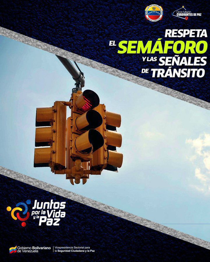Amigo(a) conductor, al momento de manejar debes respetar las señales de tránsito.  

 🚦 Haciéndolo podemos prevenir los accidentes de tránsito. 

 Dale Luz Verde a la Prevención #JuntosPorLaVidaYLaPaz