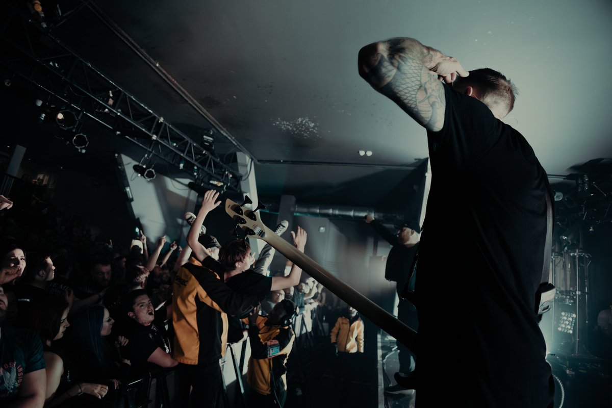 theghostinside's tweet photo. Birmingham that was epic. 🔥 
📸: Tim Burton
⚡: Hayden Borgars https://t.co/0b8I44tb1H