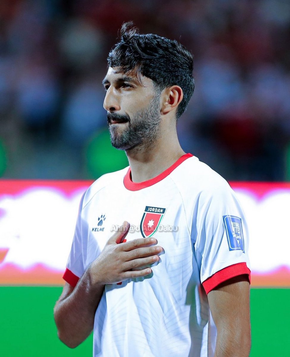 هل يوجد مهاجم في آسيا أفضل من يزن النعيمات؟