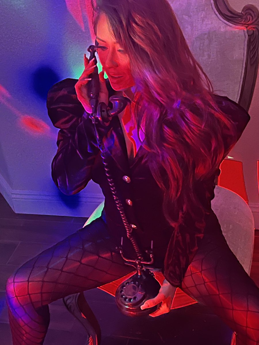 LexiChase11's tweet photo. Halloween is calling… What’s your humiliating costume idea? And do you want me to ORDER you to wear it??? Tip $100 and I might. #LexiChase #ValentineNetwork https://t.co/0DUxVSNgaV