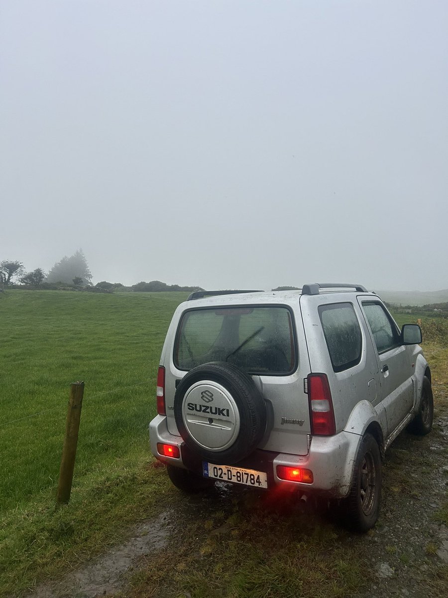 Quad on the home farm, Jimny on the other. I know which farm was more favourable to milk in this evening … #watertomilk