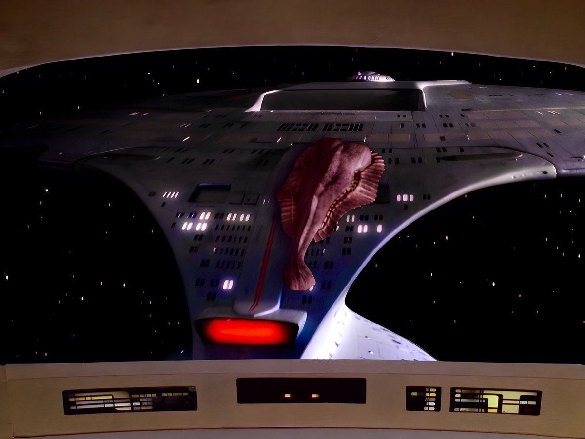 startrek_ships's tweet image. This post is in honour of the birth of the owner of [@]StarTrekShips&apos;s son! 

👶 Baby Boy
🗓️ Delivered on: 15 Oct 2024
🕒 Time: 00:45 UTC-7
⚖️ Weight: 2.976kg

To celebrate this occasion, here’s the #GalaxyClass USS Enterprise-D from the episode “Galaxy’s Child.