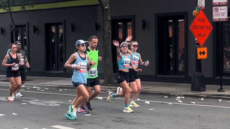 uicmstp's tweet image. 🤩 Congratulations to Brenna, Anna, and Adith on completing the 2024 Chicago Marathon!!! 🏃🏻‍♀️🥇🏆