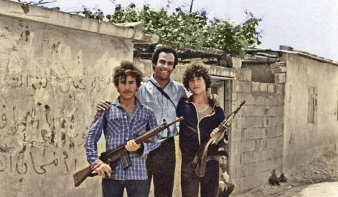 SpiritofLenin's tweet image. The Black Panther Party was founded on this day in 1966 by Bobby Seale and Huey P. Newton.

Pictured here is co-founder of the  party Huey P. Newton, with Palestinian resistance fighters outside a refugee camp in Lebanon in 1980.

Black &amp;amp; Palestinian liberation is intertwined.