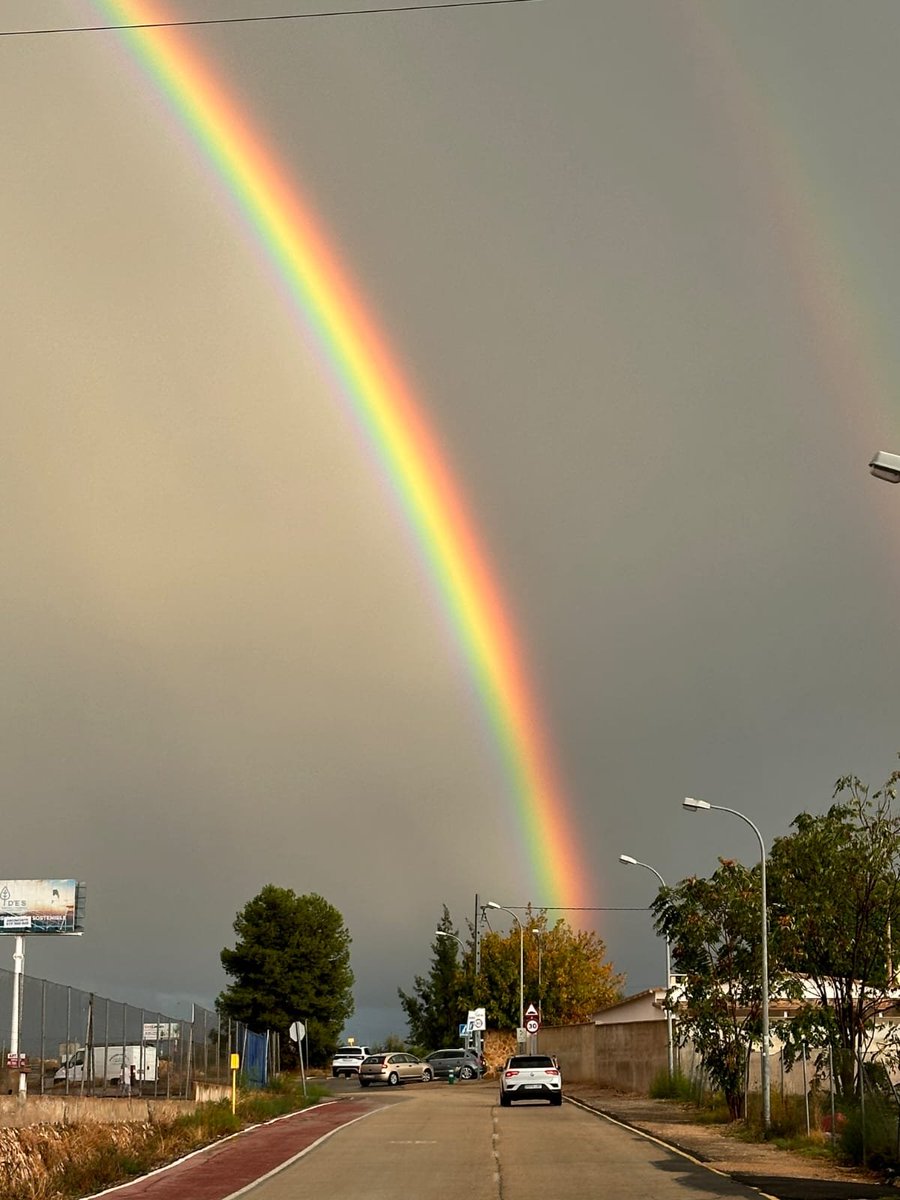 Arc de Sant Martí doble des de Sant Antoni de Benaixeve. Imatge que envia Amparo Daries des de la Urbanització Montesano.