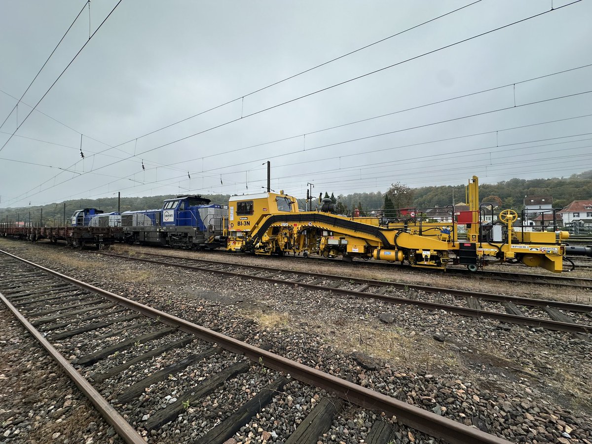 Bon alors, qu’est-ce qu’il s’est passé ?

Déjà j’ai fait une faute de frappe car je PORTE le secours 😅
Le temps de m’en rendre compte le Post n’était plus modifiable…

Au départ de Forbach avec le Kalk Express, je reçois un appel du Régulateur : « Bonjour Conducteur, on a un