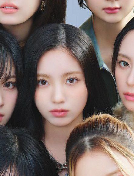 📸 | Yeseo para a Glitter Magazine.

#강예서 #YESEO
#MADEIN #메이딘