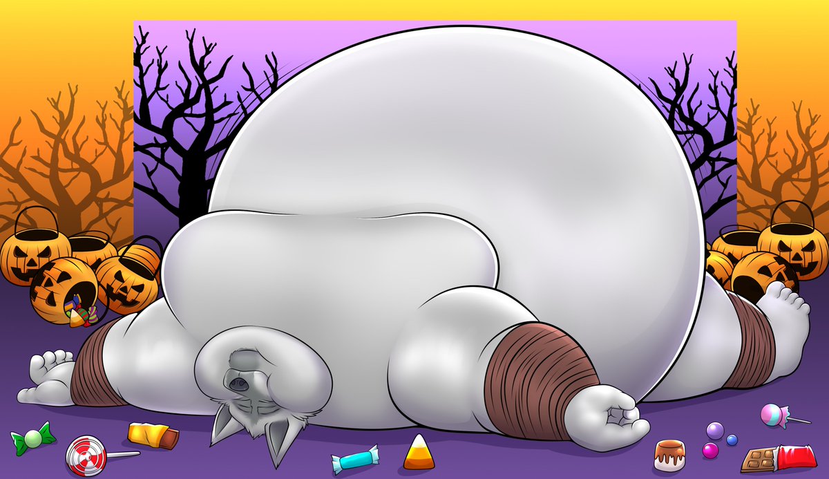 The death must be an icon of Halloween for a lot of people, but him just want to eat on Halloween 🐺🍭🍬🍫🎃