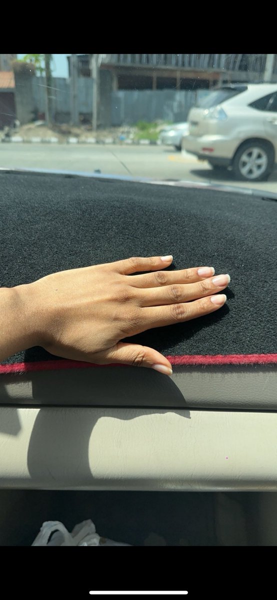 summysumms's tweet image. Let my hands tell your brand’s story.✨
#handmodel. 

Like and repost.💋