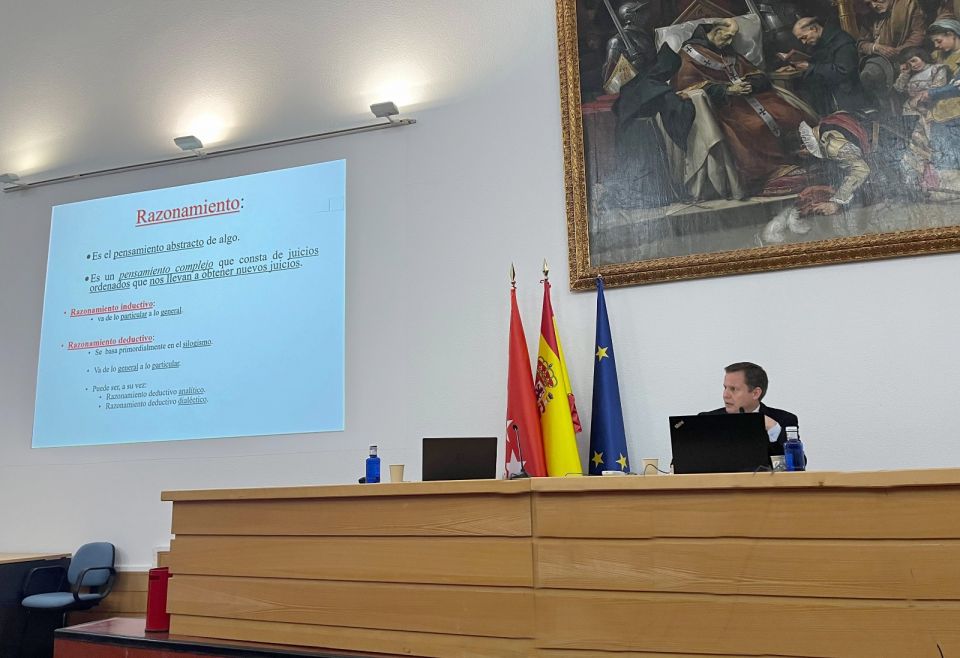 🔴El Ministro Alberto Martínez Simón disertó en un Programa de Posgrado de Alta Formación Académica en España

🔗Más información lc.cx/fcEkL9