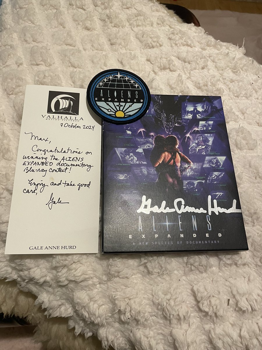maxybyrne's tweet photo. Utterly delighted to win this amazing @aliensexpanded Blu Ray from @valhallapics SIGNED by the exquisite @GunnerGale too!! My life is complete #gameoverman! https://t.co/nGqD1cB7S8