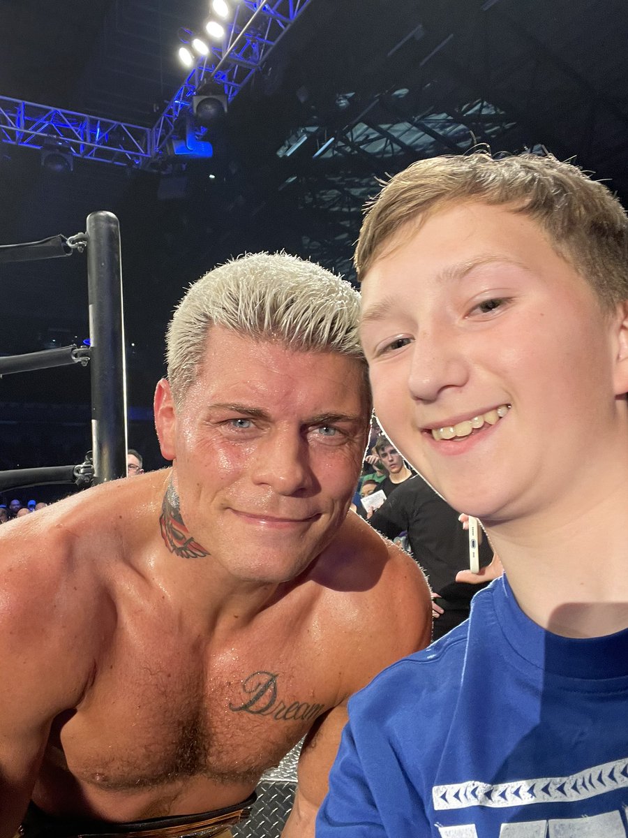 What an amazing night ! One happy boy <a href="/CodyRhodes/">Cody Rhodes</a> #WWENewcastle