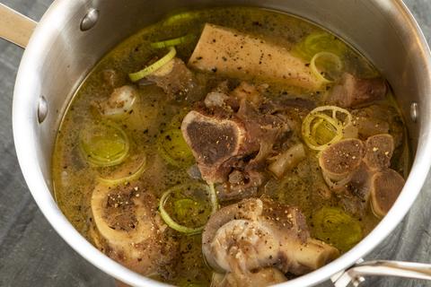 Making authentic bone broth involves simmering bones with vegetables, herbs, &amp; seasonings for an extended period to extract nutrients &amp; develop rich flavors Here’s a step-by-step guide to making delicious, nutrient-dense bone broth

Ingredients:
Bones: Use a mix of marrow bones,