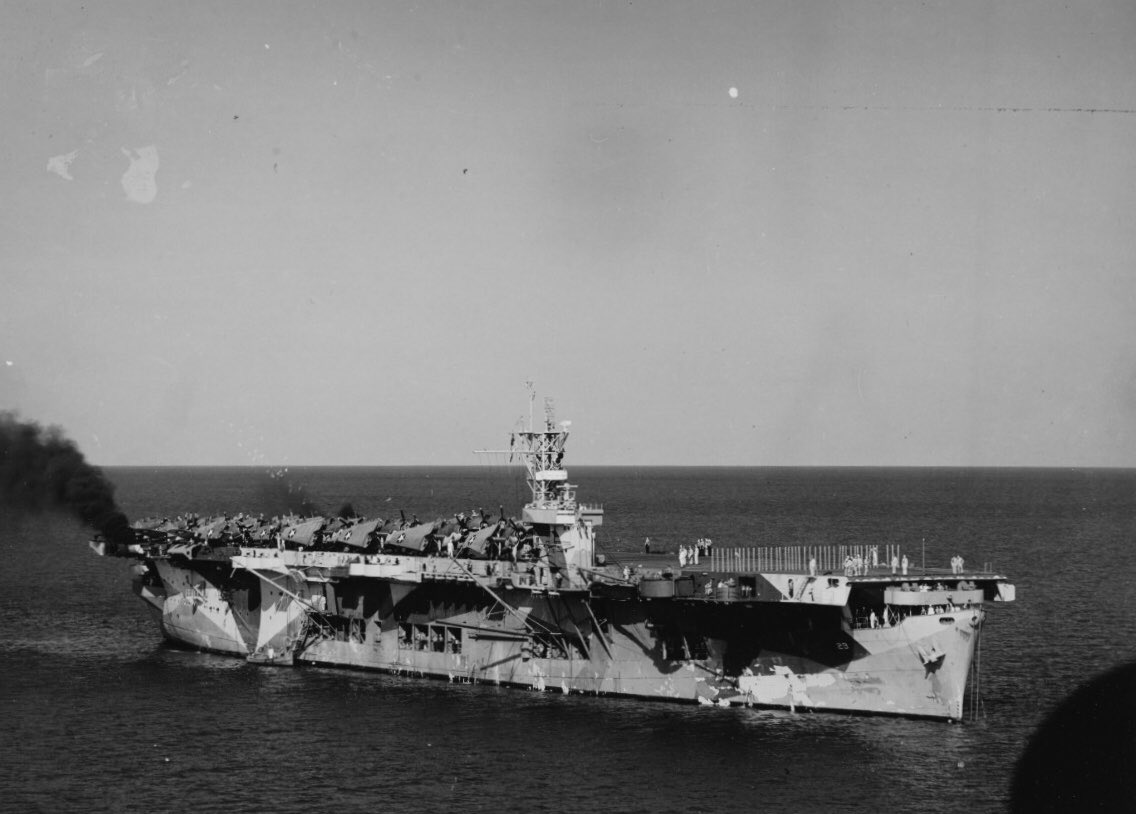 Boneyardsafari's tweet photo. #otd USS Santee ACV-29 (CVE-29) a view from close aboard, taken from USS Ranger CV-4, 15 October 1942, in measure 17 dazzle camouflage. #usssantee #acv29 #cve29 #ussranger #cv4 #wwii #navalsafari #aviationsafari #aviationpreservation #boneyardsafari https://t.co/quYK6maPQd