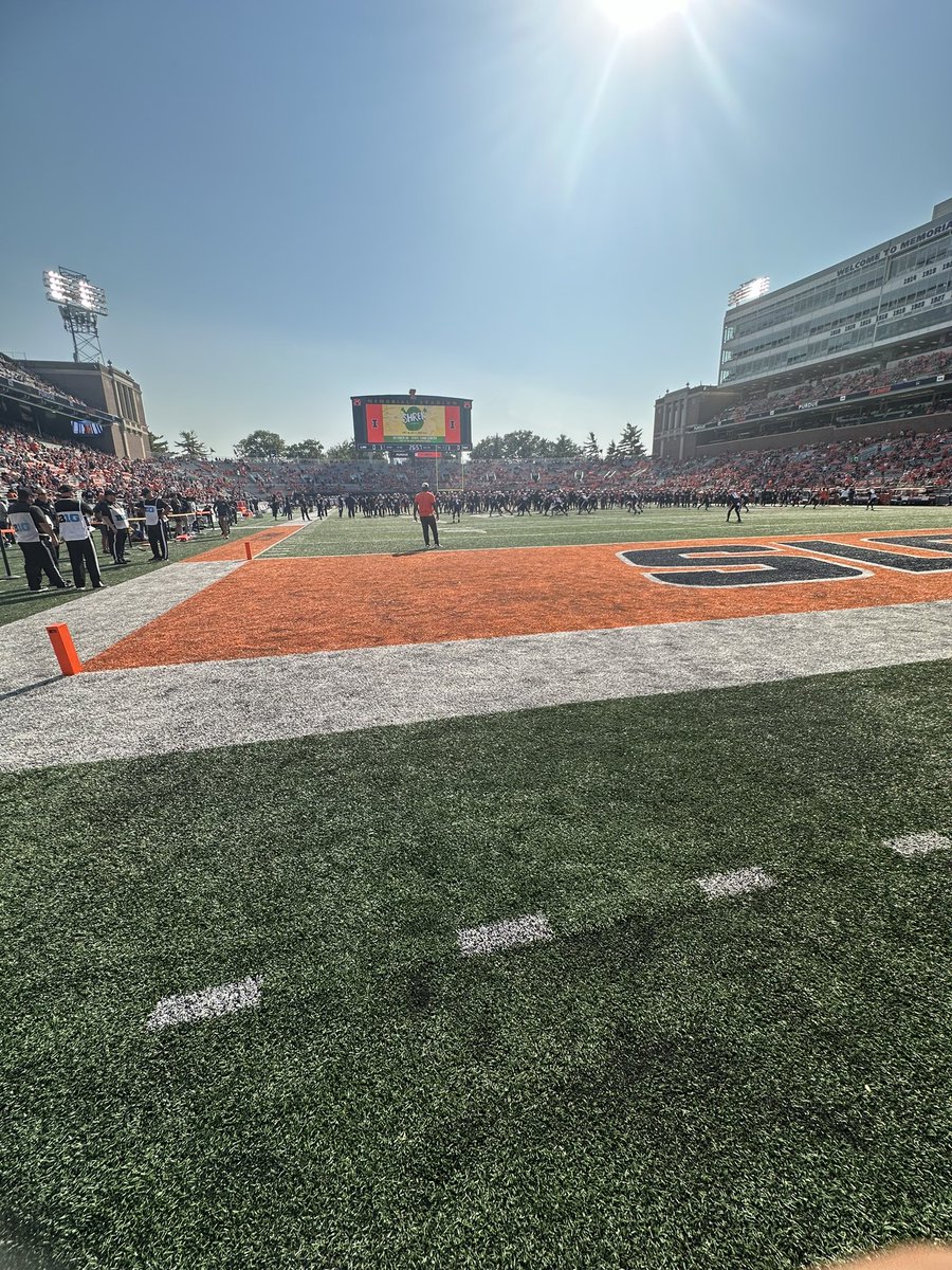 Terry Robinson (@terryrobinson08) on Twitter photo Had a great time over the weekend <a href="/IlliniFootball/">Illinois Football</a> Thank you <a href="/CoachJamison/">Terrance Jamison</a> for having me out!! <a href="/LevarJohnson3/">Levar Johnson</a> Had a great time over the weekend <a href="/IlliniFootball/">Illinois Football</a> Thank you <a href="/CoachJamison/">Terrance Jamison</a> for having me out!! <a href="/LevarJohnson3/">Levar Johnson</a>