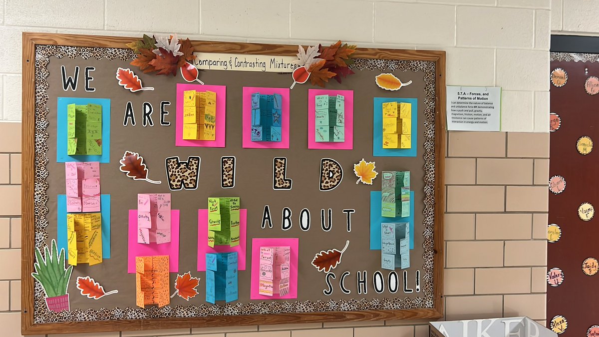 Student work on full display at Oaklawn!! <a href="/nanedrab/">Nedra</a> <a href="/ChristinReeves/">Christin Reeves</a> <a href="/TBrownEducator/">Dr. Tamekia Brown</a> <a href="/ODWyattFWISD/">Oscar Dean Wyatt</a>