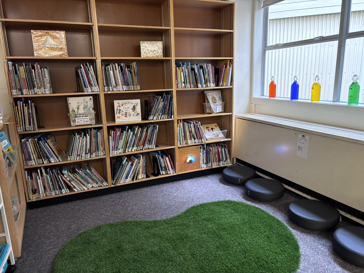 teacherkjohnson's tweet photo. Grab a seat & cozy up for some ⏰ with a 📖 Ms. Hikida is creating a collection that’s tailor made for Ss. Kids at Diefenbaker LLC fill out surveys & ratings to help guide collection development. #Literacy gains, #studentvoice #studentchoice for the win!
💜
#rtla #sd38learn https://t.co/uxE1rUWYHv