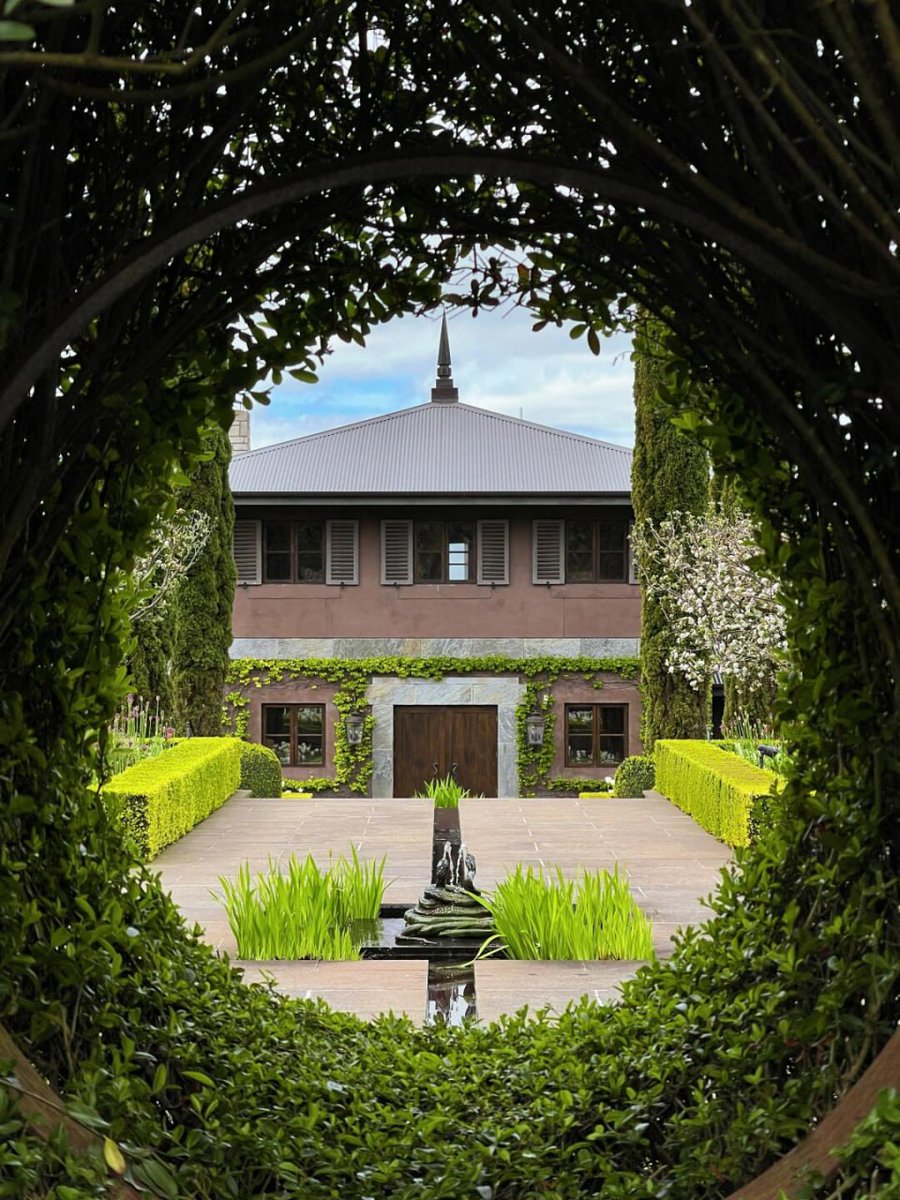 LivingColor__'s tweet image. Hello 😍