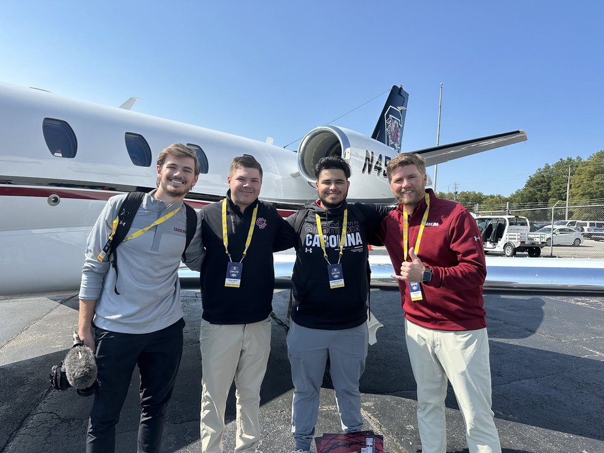 Patrick Osborne (@patrickonealok) on Twitter photo The <a href="/GamecockMBB/">South Carolina Men's Basketball</a> crew 🤙
Appreciate <a href="/mdebates/">Michael DeBates</a> letting me assist with the account the past year. Nothing but love for <a href="/samrstraker/">Sam Straker</a> and <a href="/_Hernandez305/">Jonathan Hernandez 🇨🇺</a> - always putting up with the crazy ideas and making things come to life. We made magic.
Onward and upward 🚀🚀🚀 The <a href="/GamecockMBB/">South Carolina Men's Basketball</a> crew 🤙
Appreciate <a href="/mdebates/">Michael DeBates</a> letting me assist with the account the past year. Nothing but love for <a href="/samrstraker/">Sam Straker</a> and <a href="/_Hernandez305/">Jonathan Hernandez 🇨🇺</a> - always putting up with the crazy ideas and making things come to life. We made magic.
Onward and upward 🚀🚀🚀