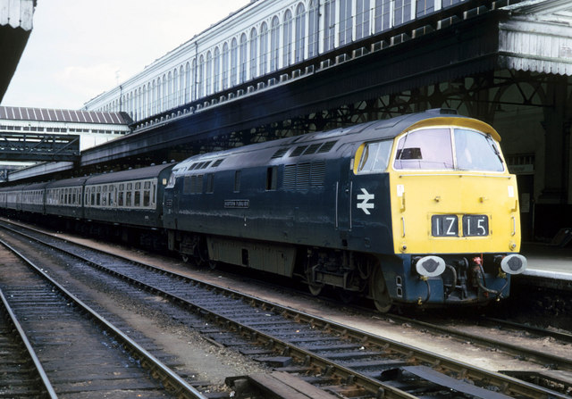 ON THIS DAY: 114 years ago, Sir Misha Black was born in Baku (now Azerbaijan) - they would later design amongst many other things the Victoria Line's 1967 Stock (<a href="/ltmuseum/">London Transport Museum</a>) and British Rail's Class 71 (Phil Scott) and 52 ('Westerns' - Roger Geach) en.wikipedia.org/wiki/Misha_Bla…