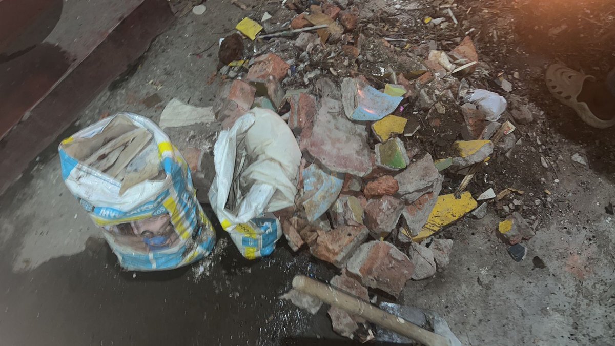 Yesimtheking02's tweet photo. Debris lifting please @GHMCOnline 
It's on road getting problem to traffic.
22-2-549 Balshetykheth.

@GHMCOnline @CommissionrGHMC @ZC_Charminar https://t.co/e1J6bllDe6
