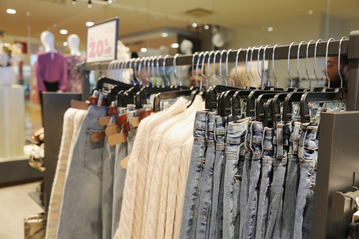 SenecaFashion's tweet photo. Here’s a concise Twitter post based on your information:

A huge thank you to everyone who joined us for The Boutique's Grand Reopening! The event was a success with a live DJ, sweet treats, and 20% off purchases. Explore our new fall collection and "Pre-Loved" items! #fashion https://t.co/qC67Qp2o9T