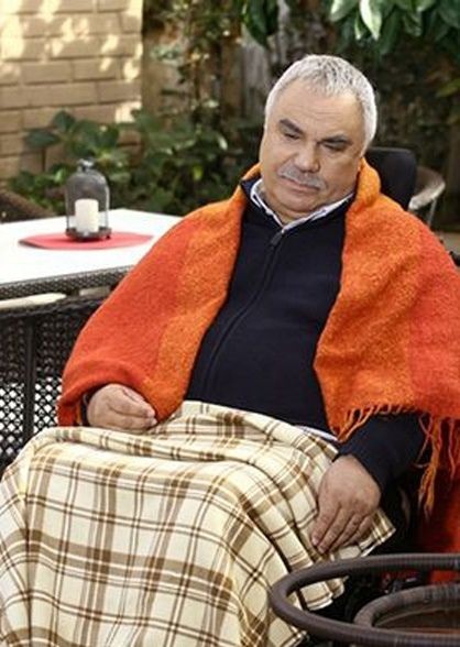 Boynumuz bükük bekliyoruz bakanım <a href="/drmemisoglu/">Prof. Dr. Kemal Memişoğlu</a>   #MemişoğluAcilAtama