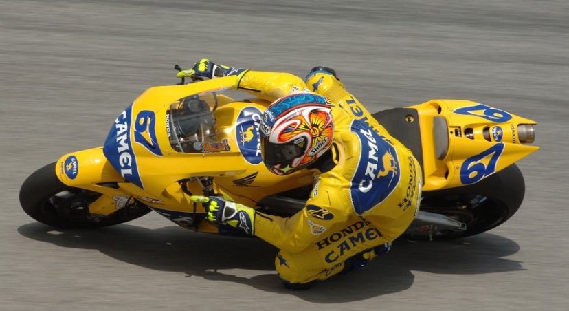 Shane ‘Shakey’ Byrne 🇬🇧6️⃣7️⃣🏁
#Style <a href="/67Shakey/">Shane Shakey Byrne</a>