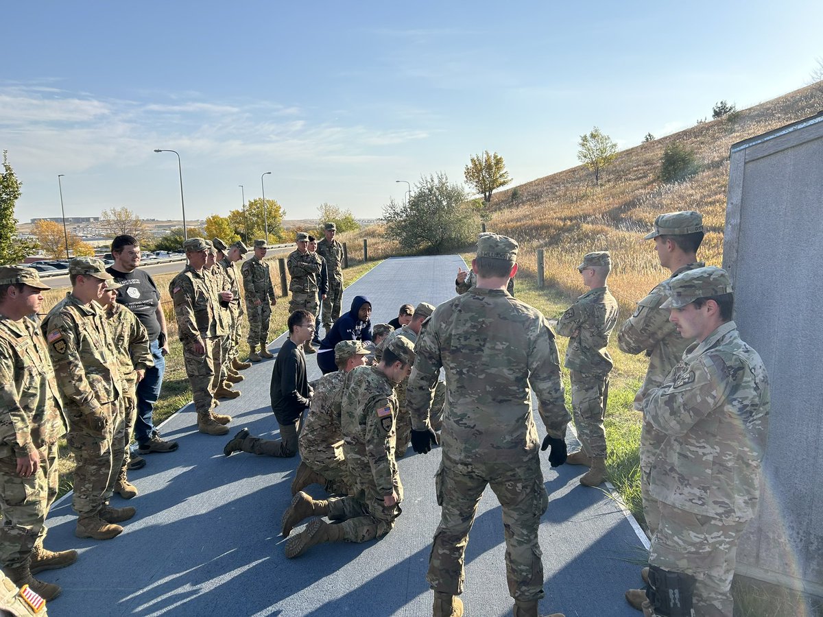 MtRushmoreROTC's tweet photo. At today's Leadership Lab, Hardrocker Company conducted Patrol Base and Objective Rally Point training. #mtrushmorebn #fallintoleadership @sdsmt @3rdROTCBrigade @ArmyROTC https://t.co/JAJ0BX4GZd