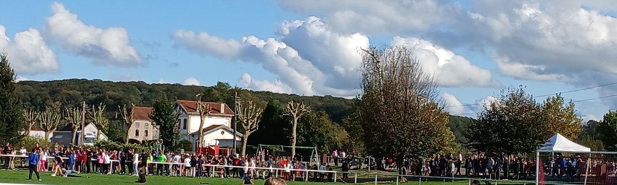 Bravo à  nos vainqueurs et aux élèves de CM2, pour leur participation au cross du collège 👏👏🏅😊
<a href="/Vesoul2Vesoul3/">Circos V2.V3.SDEI</a>