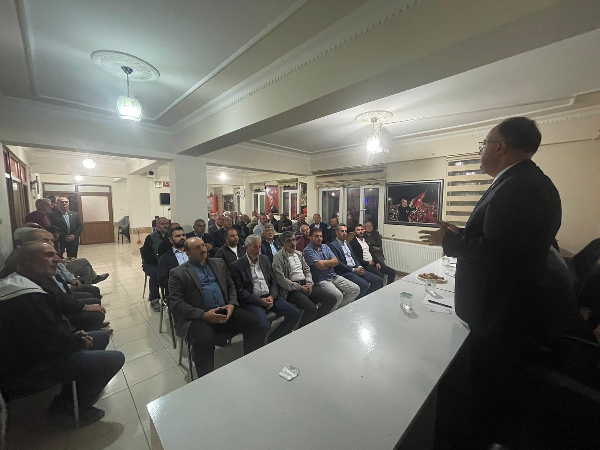 Haftalık olağan yönetim kurulu toplantımızı gerçekleştirdik.Katılımlarından dolayı İl Başkan yardımcılarımıza ve yol arkadaşlarımıza teşekkür ediyorum.
<a href="/erkankandemir/">Erkan Kandemir</a> <a href="/fatihuzum38/">Fatih ÜZÜM</a> <a href="/AkPartiTomarzaa/">AK PARTİ TOMARZA İLÇE BAŞKANLIĞI</a>