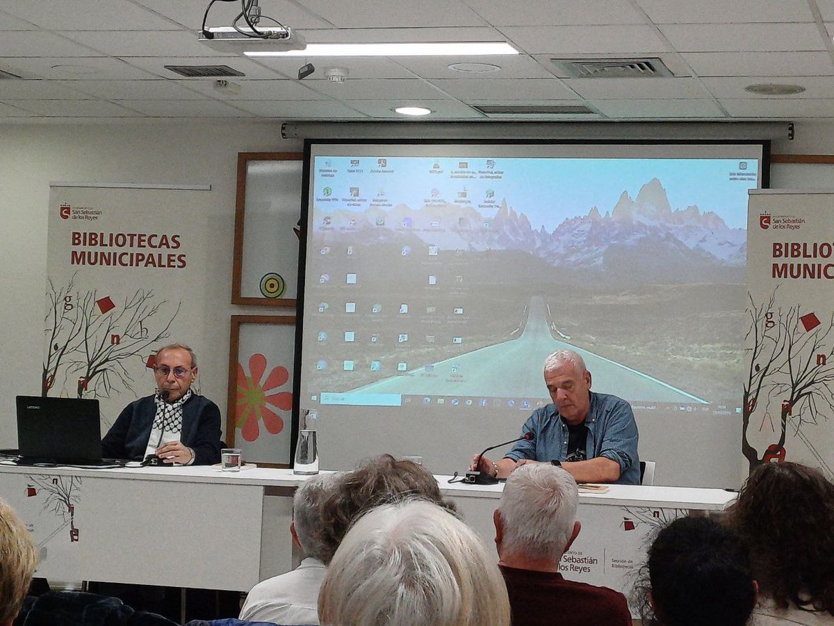 IISanse's tweet photo. Esta tarde nuestros concejales @palaciosho y @juantorresga han disfrutado, junto a compañeras de #IzquierdaIndependiente de la presentación del #libro  📖"La infancia #palestina y la supervivencia" en la #Biblioteca Marcos Ana de #Sanse.
Un nuevo momento para mostrar el cariño y solidaridad con el pueblo de #Palestina. 

#FreePalestine #SomosSanse