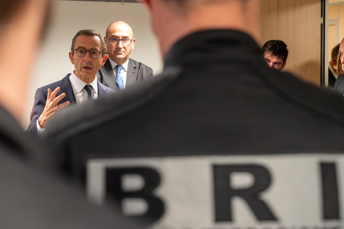 Retailleau_Actu's tweet image. .@BrunoRetailleau : « La lutte contre le narcobanditisme doit être une cause nationale ! » 

Pas de quartier pour les dealers, la police sera toujours en travers de leurs chemins  et le ministre sera toujours aux côtés de nos forces de l’ordre.