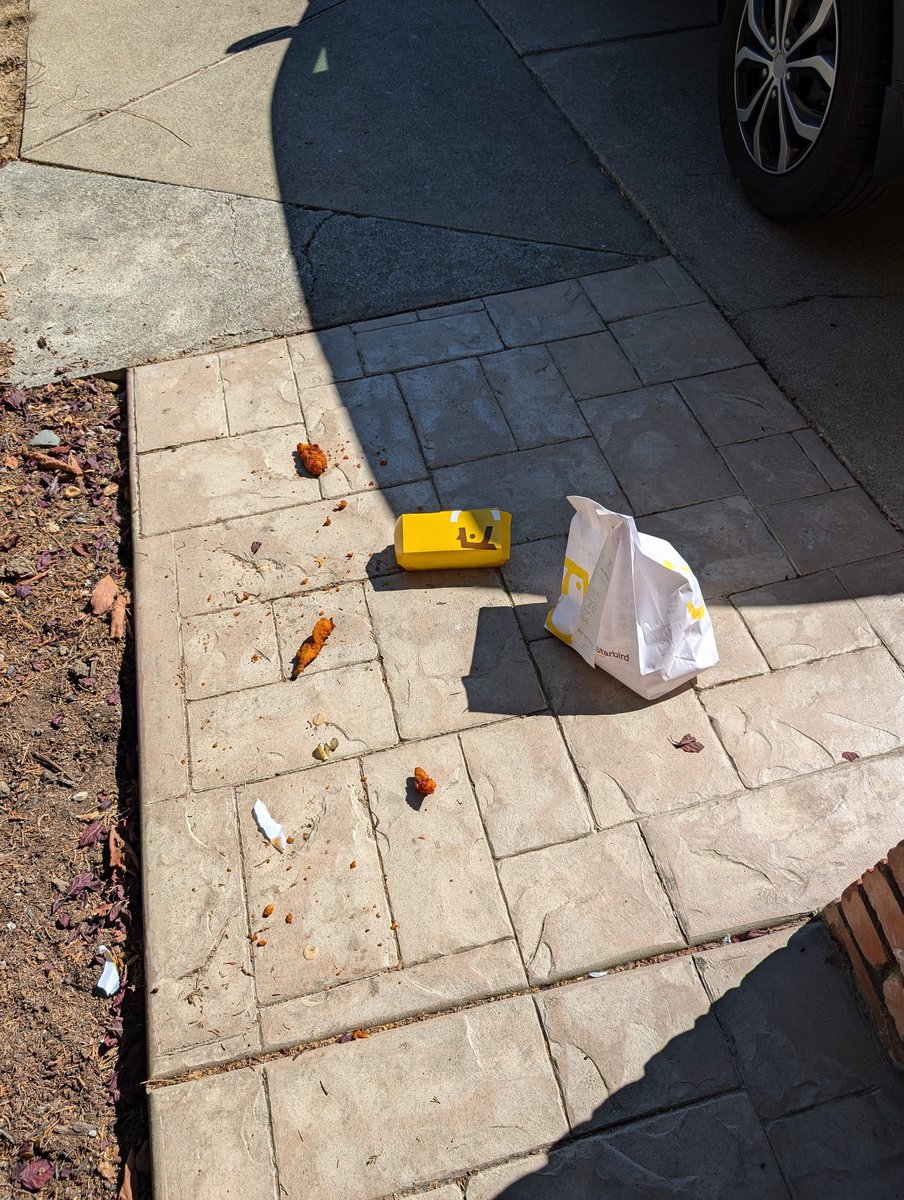 joemonk's tweet photo. @UberEats left somebody else's food in my driveway last night and refused to collect it. It's still there and it looks like they still haven't cleaned it. #UberEats https://t.co/4ELQwFnGHO