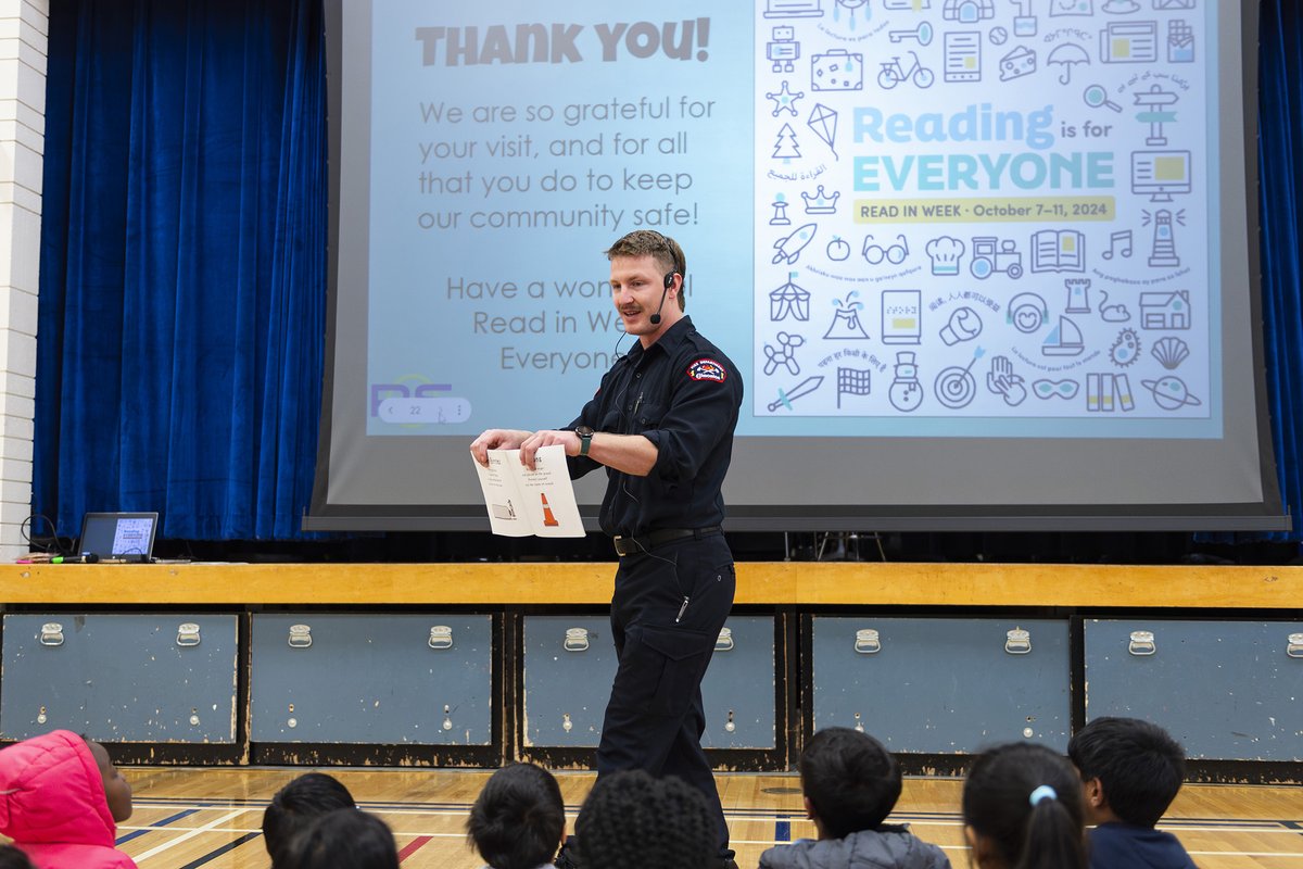 ReadInWeek tweet media