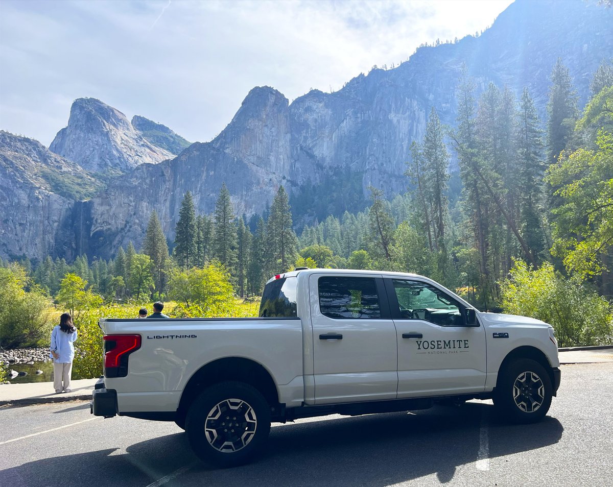 Aramark's tweet image. .@TravelAramark has expanded their all-electric vehicle fleet at Yosemite National Park 🌱🚗

Read on to learn about the exciting expansion and Yosemite Hospitality’s commitment to sustainability: aramark.com/newsroom/news/… #AramarkBeWellDoWell
