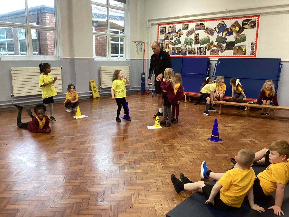 Spring Gardens Primary School tweet media