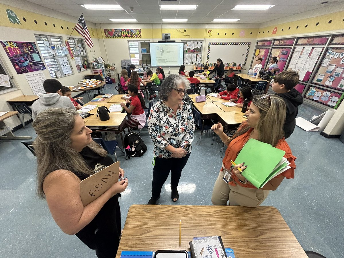 MDCPSSci's tweet photo. Thank you π Dr. Tagle, Mrs. Zayas, Mr. Ruiz, and the whole @BenSheppardES Family for welcoming our Science Team.
#ScienceInEveryClassroom
@AileenVega123 @WendyForteza @DaneMDCPS @NestorEMarcia @MDCPSSTEAM @MDCPSAcademics @MDCPSRobotics @BNCEE_MDCPS @MDCPSNorth https://t.co/rMsvL0qPen