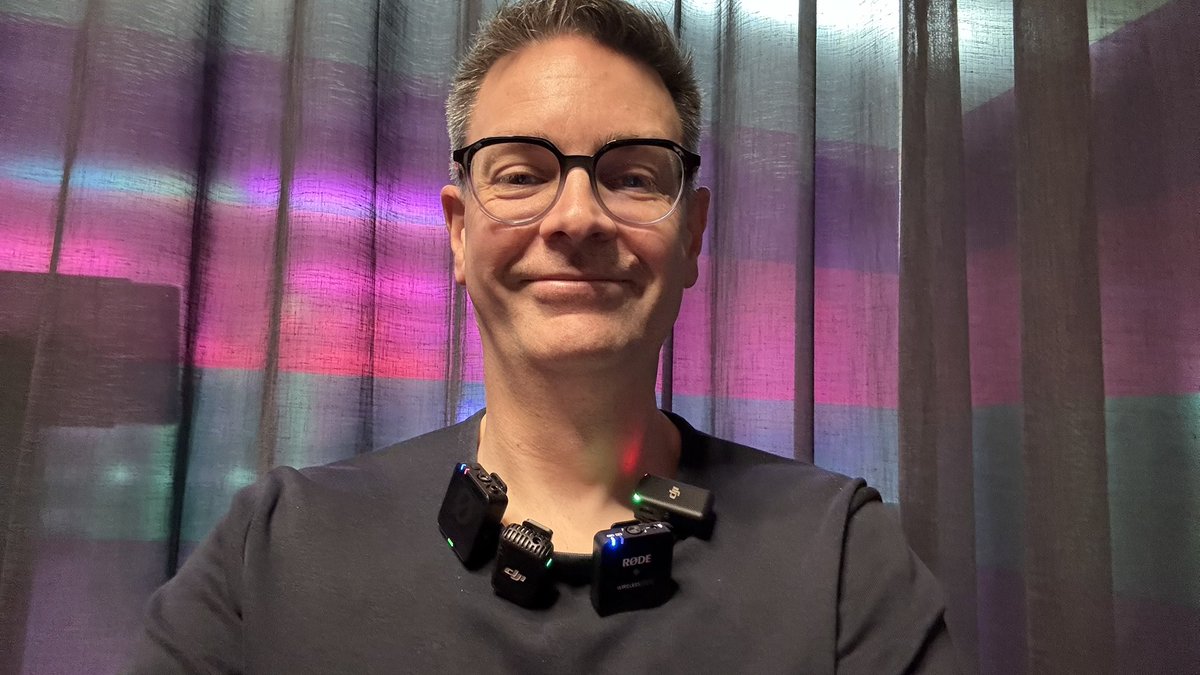 When you’re helping a colleague test mojo mics..and hate the sound of your own voice 😂