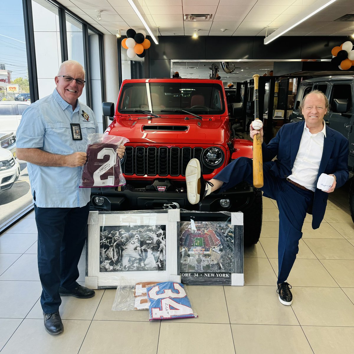 When our officers need us, we show up.! Mr. Philanthropy Alan Helfman is Proud to support the HPD (ATO) Assist The Officer Golf Tournament Fundraiser 👮🏻‍♂️ —helping those who help us every day.

 #AssistTheOfficers #BackTheBlue #HPDCommunity
#SupportHPD