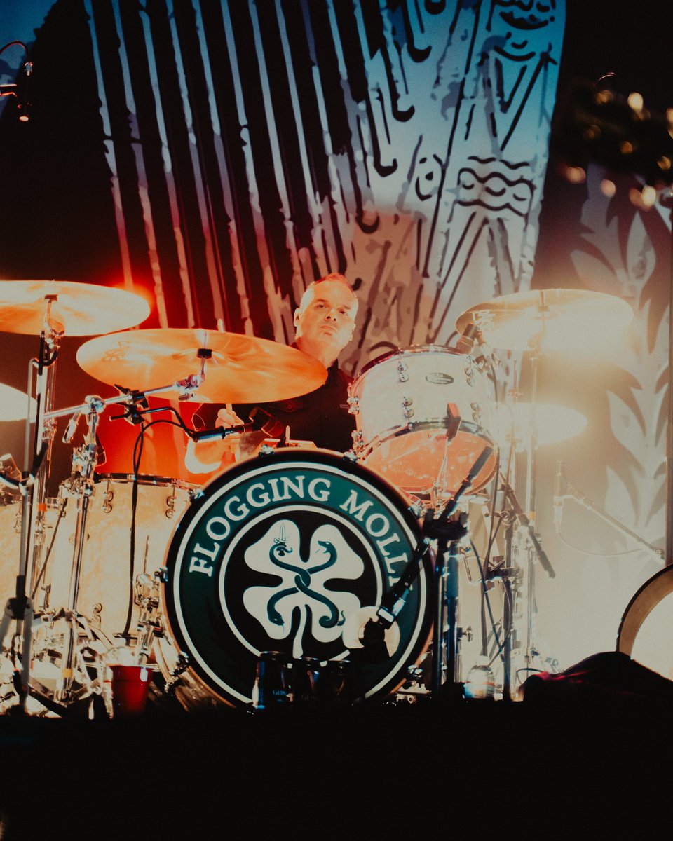 Flogging Molly tweet media