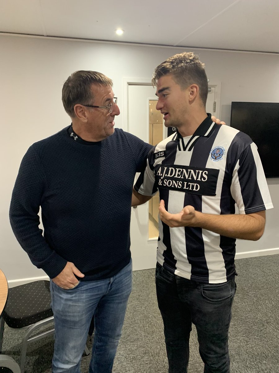Le Tiss is a shagpie <a href="/mattletiss7/">Matt Le Tissier ✝️</a>