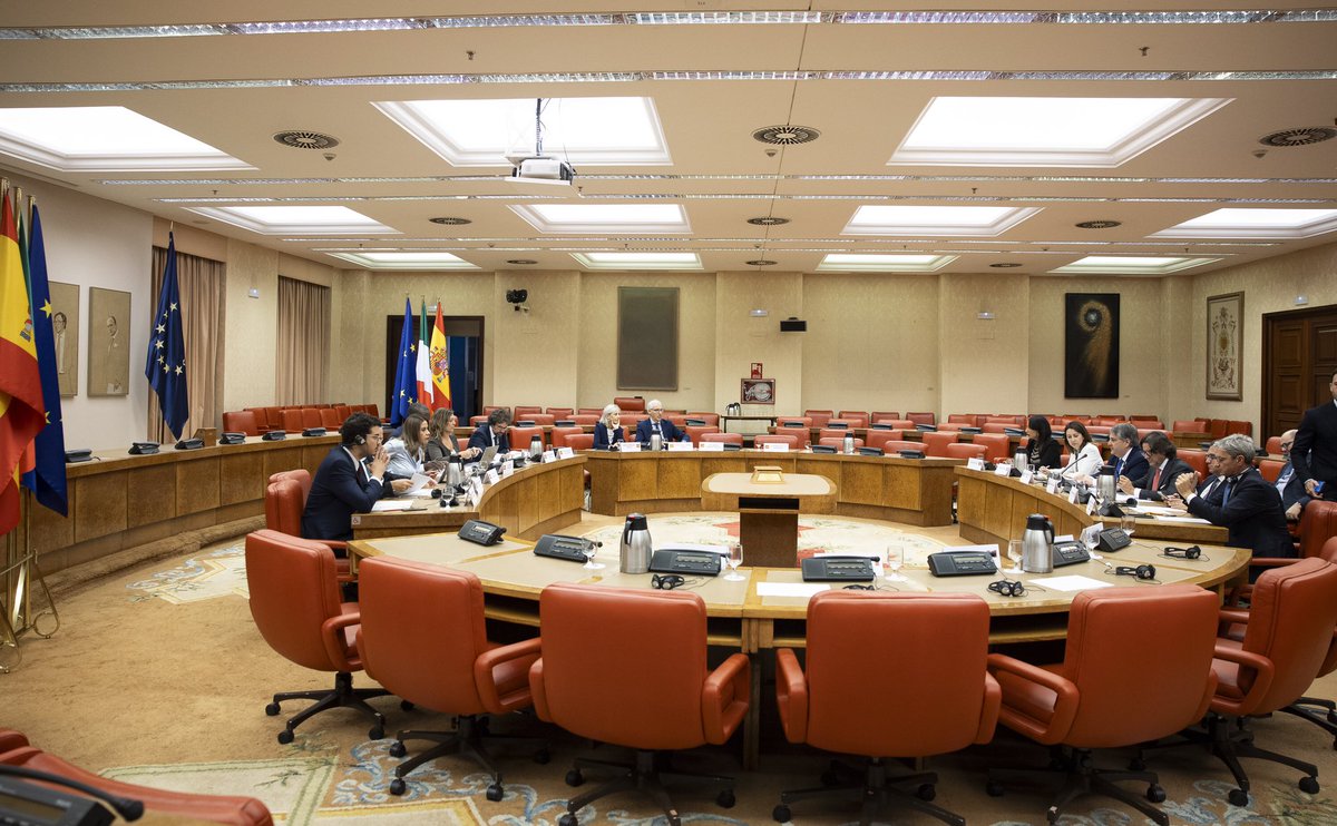 MartaGlezVzqz's tweet photo. 🇪🇸🇮🇹 Clausuramos el IV Foro Parlamentario Hispano-italiano que nos ha permitido trabajar en torno a una estrategia común en políticas económicas y sociales de ambos países.

Establecemos sinergias para seguir avanzado de forma conjunta, reforzando con ello el proyecto europeo🇪🇺 https://t.co/bLvyGxxsx2