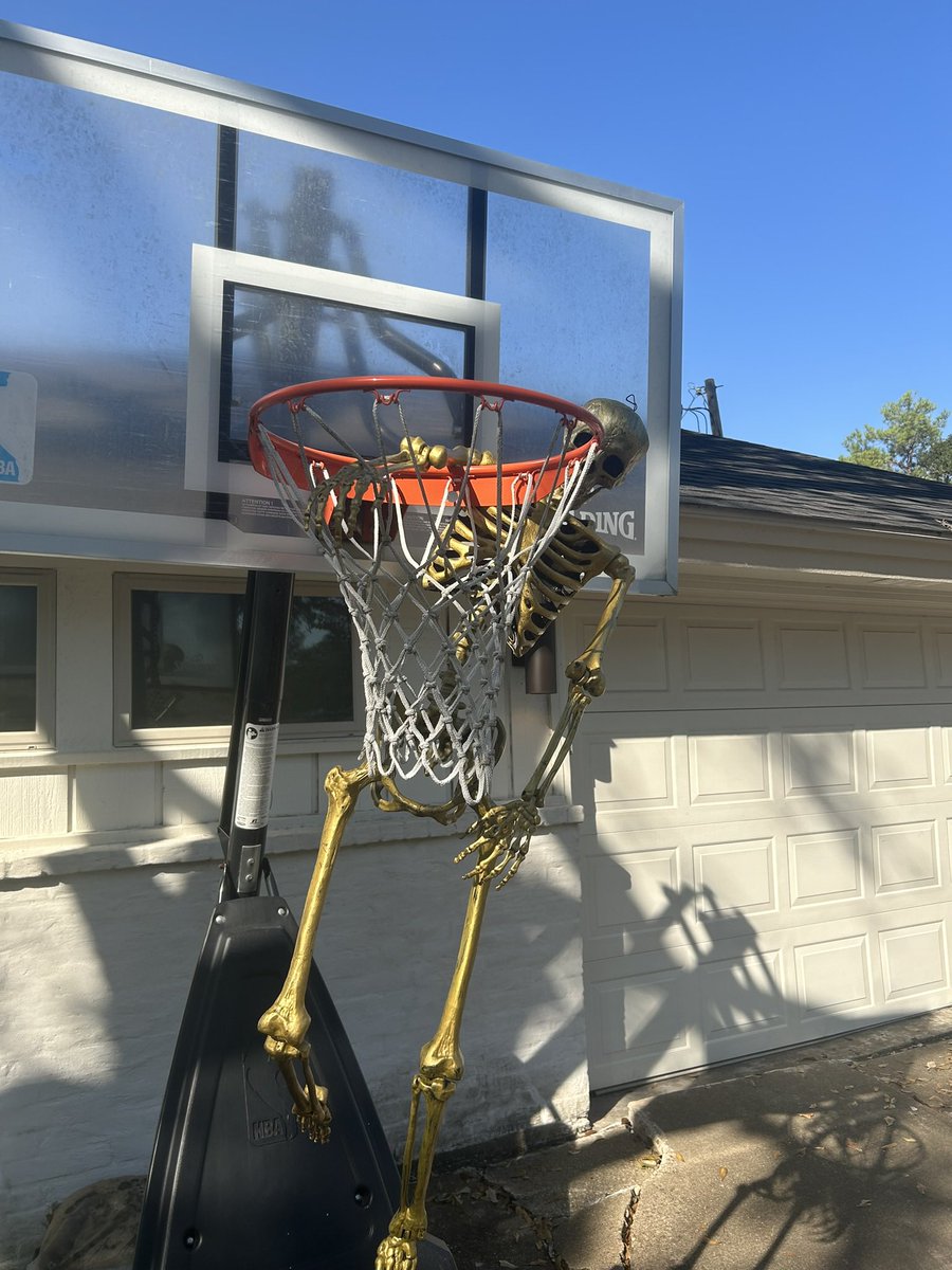 JonathanABC13's tweet image. The Ghost of Vince Carter.