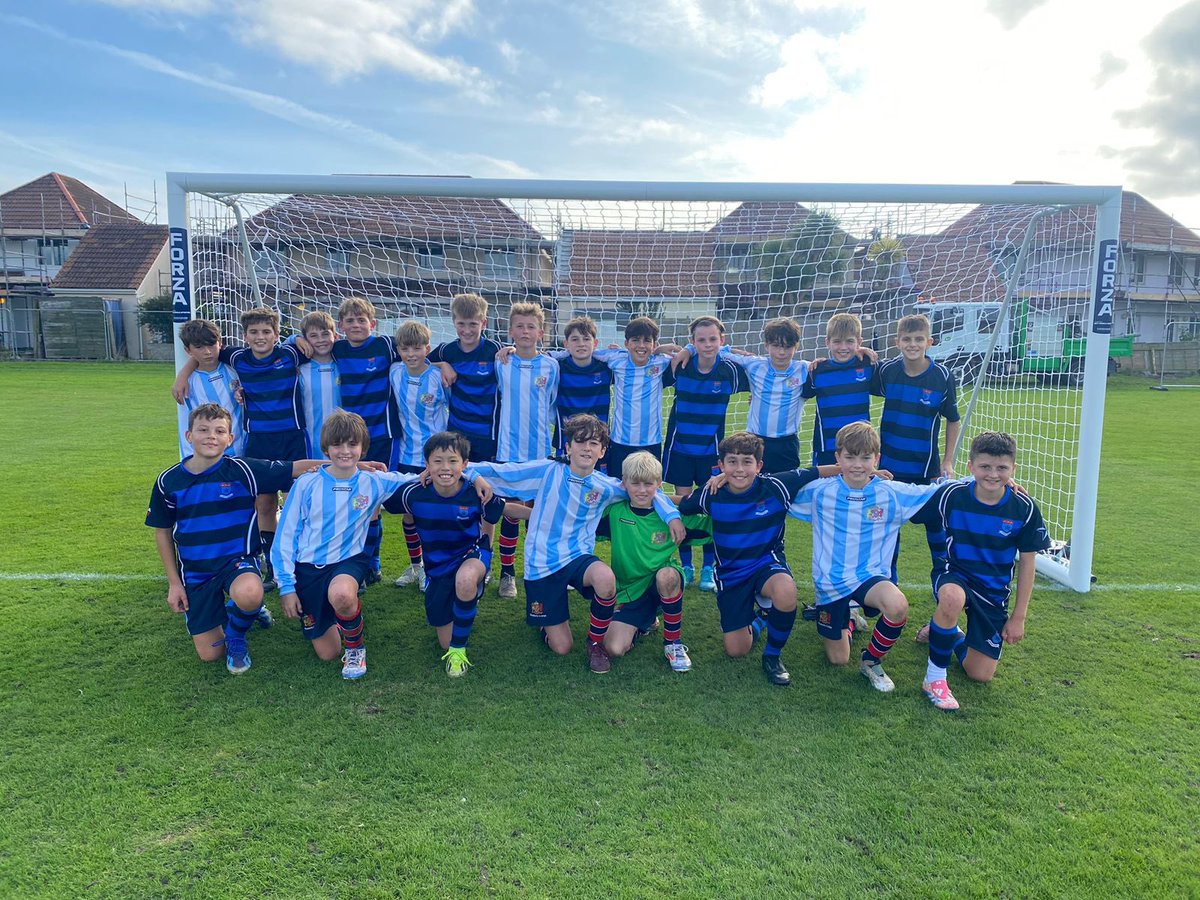 2 fantastic fixtures against strong De La Salle teams yesterday. The A-team lost to a side that haven’t been beaten all season, and the B-team were narrowly defeated in a game they deserved more from. The highlight was a wonder goal from Freddie M.