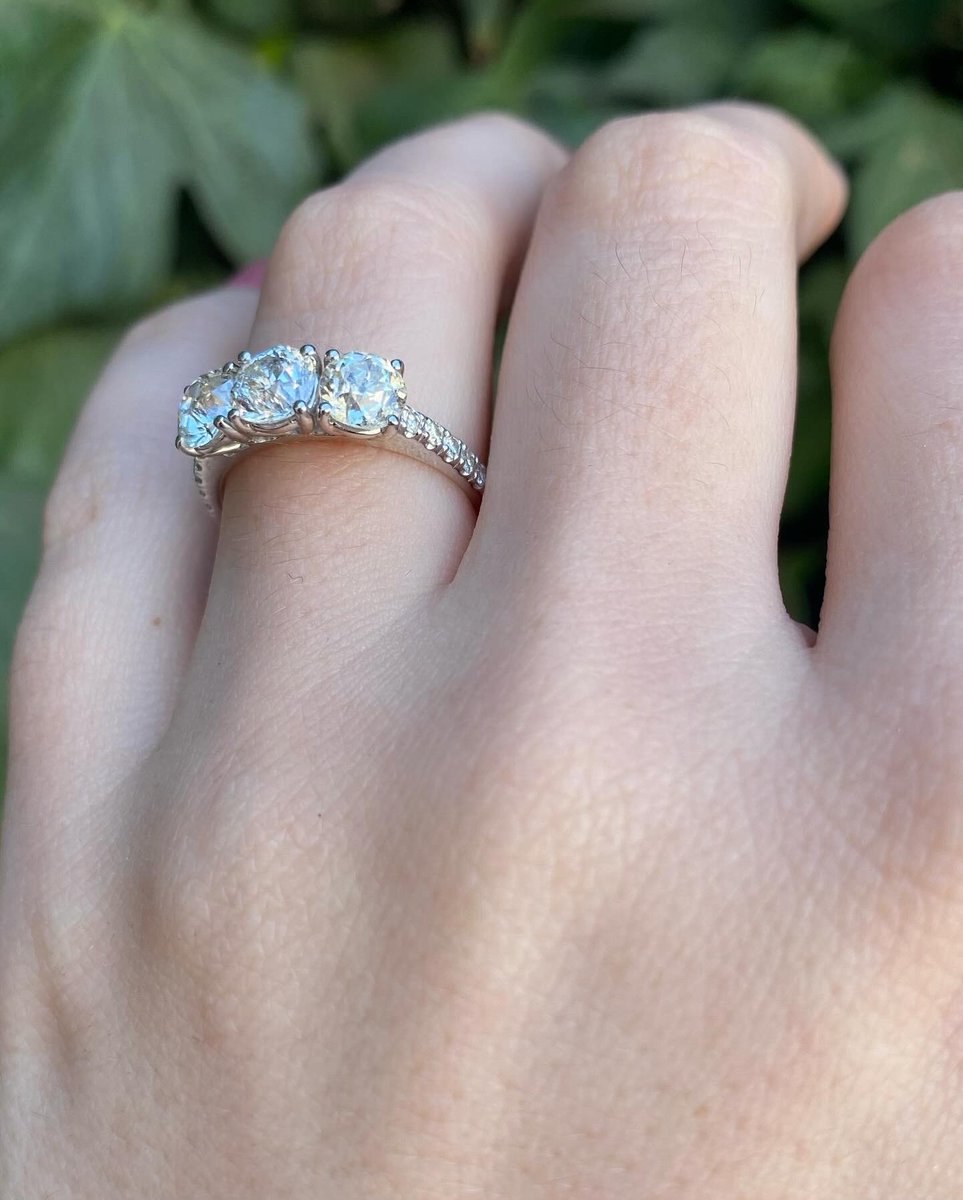 Rachel Weeks tweet media