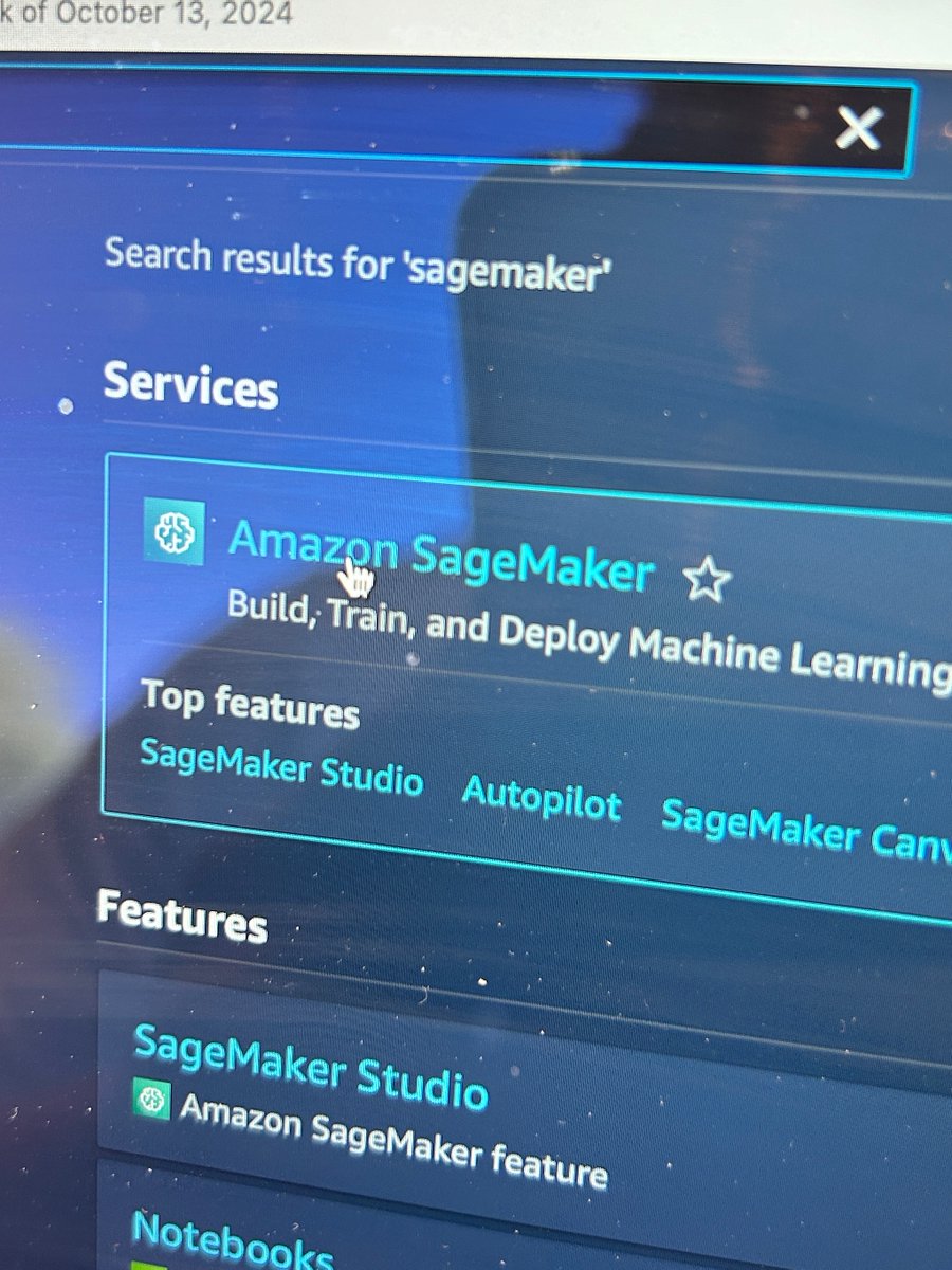 andybrvt tweet media