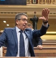 ¿Puede alguien ponerle un porrón, pofavo?