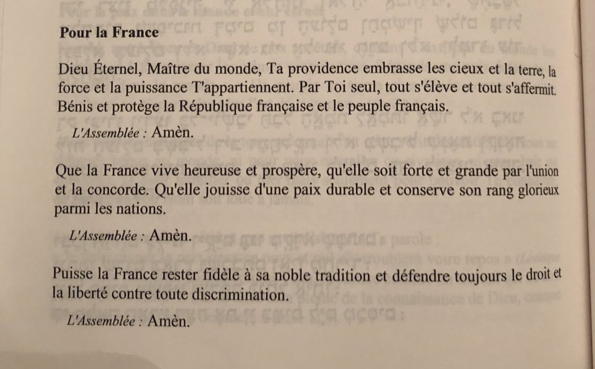 AliceKarenine's tweet photo. Je pense à la prière pour la France qui est dite chaque chabbat dans les synagogues. Ce soir Macron, le président de la République, a sali la France. #MacronEstFou https://t.co/pxj0zMk8fE